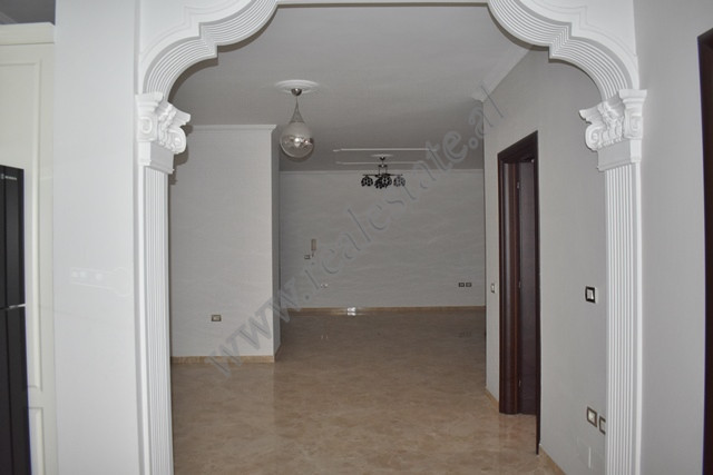 Three bedroom apartment in Kombinat area, in Fabrika e Qelqit street in Tirana.
The apartment it is